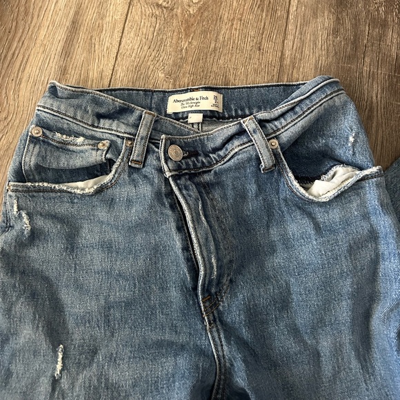 Abercrombie & Fitch Denim - 90s Straight Ultra High Rise Jeans